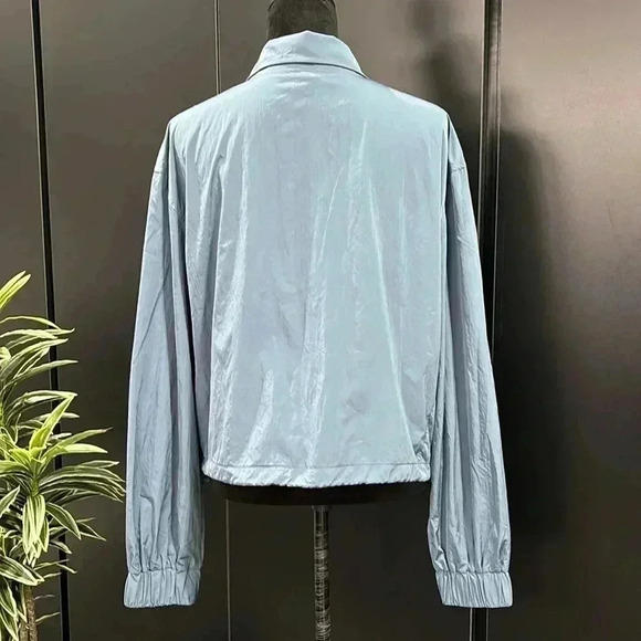 Yogalicious Windbreaker UPF 50+ protection,zip up,drawstring waist,chest pockets - Picture 9 of 13